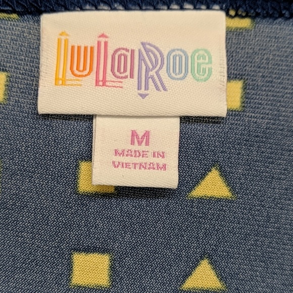 Like New LuLaRoe Irma - Medium - Picture 3 of 4